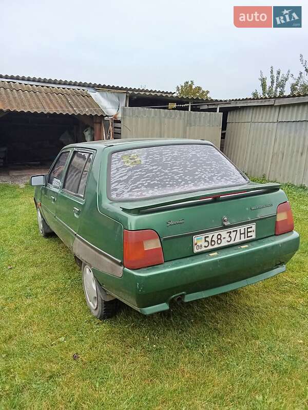 Лифтбек ЗАЗ 1103 Славута 2002 в Калиновке фото 5 Лифтбек ЗАЗ 1103 Славута 2002 в Калиновке