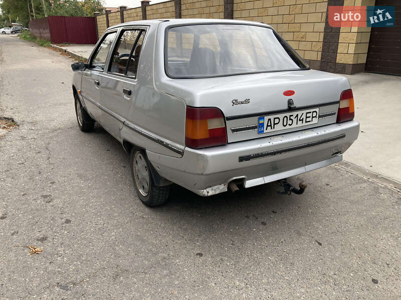Ліфтбек ЗАЗ 1103 Славута 2004 в  фото Ліфтбек ЗАЗ 1103 Славута 2004 в