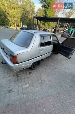 Лифтбек ЗАЗ 1103 Славута 2003 в 