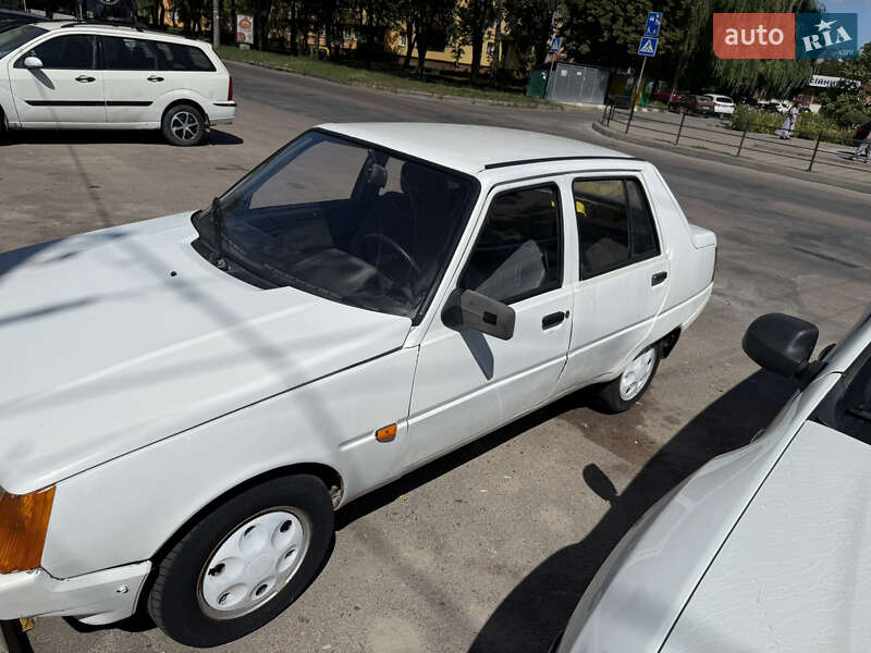 Лифтбек ЗАЗ 1103 Славута 2005 в Тернополе фото 10 Лифтбек ЗАЗ 1103 Славута 2005 в Тернополе