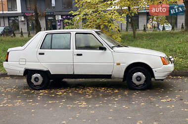 Лифтбек ЗАЗ 1103 Славута 2005 в 