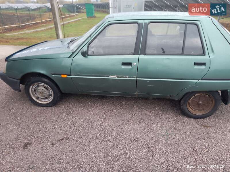 Лифтбек ЗАЗ 1103 Славута 2005 в Белозерье фото 4 Лифтбек ЗАЗ 1103 Славута 2005 в Белозерье