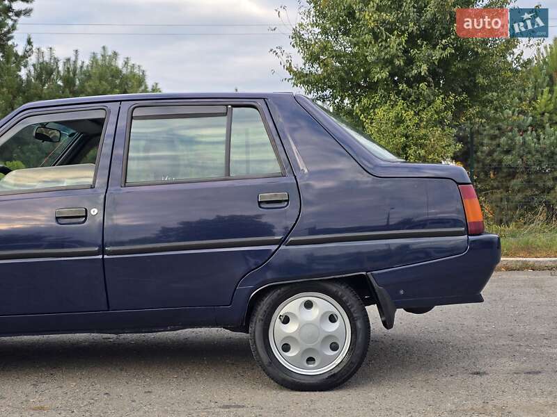 Лифтбек ЗАЗ 1103 Славута 2005 в Хмельницком