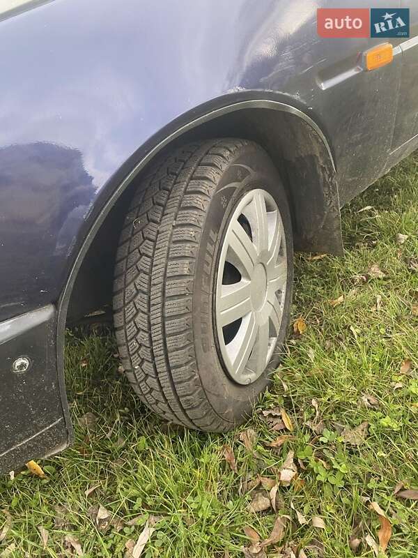 Ліфтбек ЗАЗ 1103 Славута 2004 в Обухові