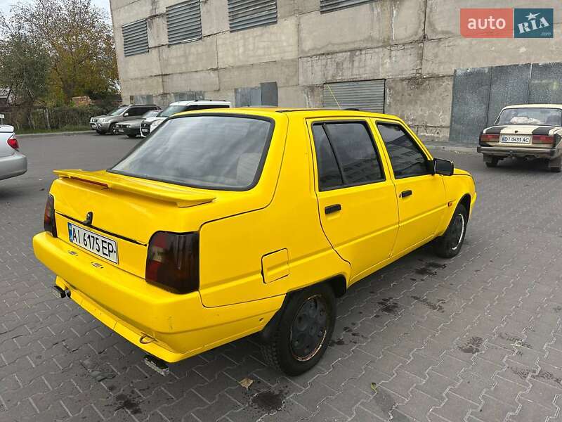 Лифтбек ЗАЗ 1103 Славута 2002 в Киеве фото 3 Лифтбек ЗАЗ 1103 Славута 2002 в Киеве