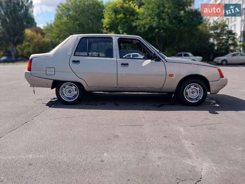 Лифтбек ЗАЗ 1103 Славута 2007 в Запорожье