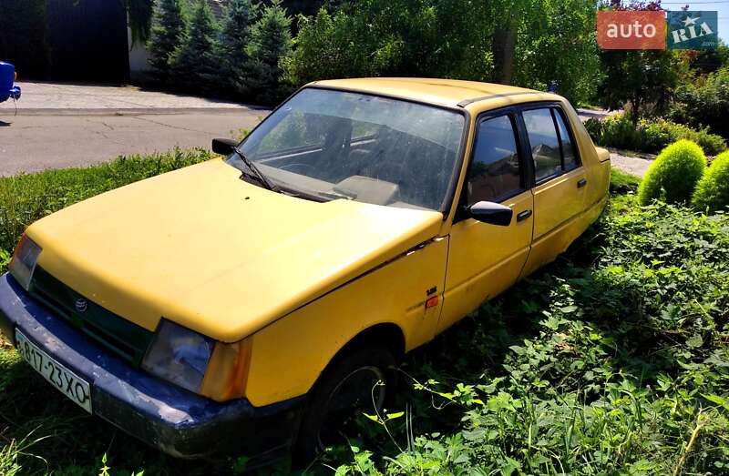 Лифтбек ЗАЗ 1103 Славута 2004 в Херсоне фото Лифтбек ЗАЗ 1103 Славута 2004 в Херсоне