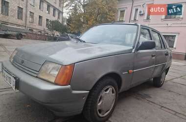 Лифтбек ЗАЗ 1103 Славута 2006 в Киеве