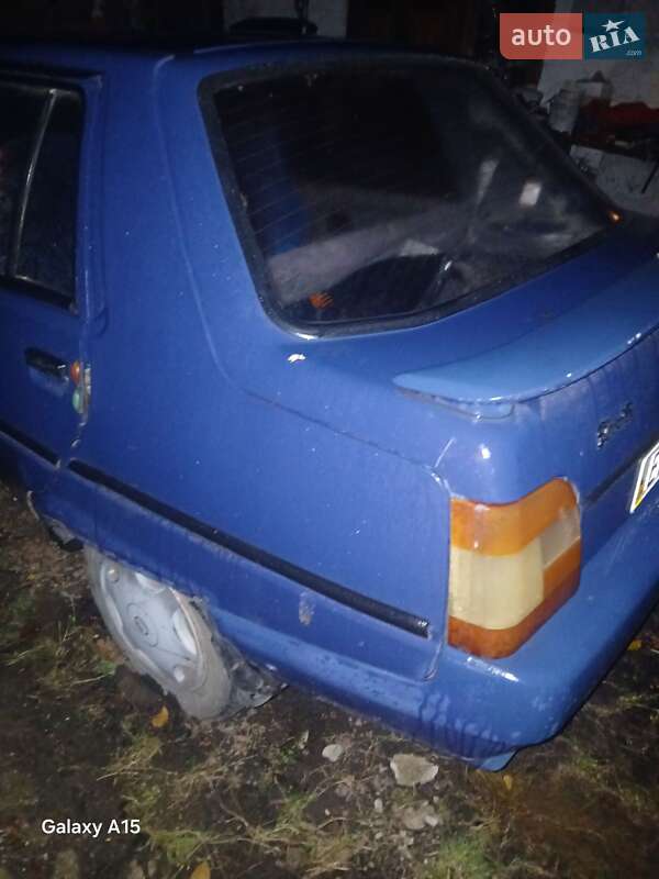 Лифтбек ЗАЗ 1103 Славута 2002 в Ровно фото 6 Лифтбек ЗАЗ 1103 Славута 2002 в Ровно