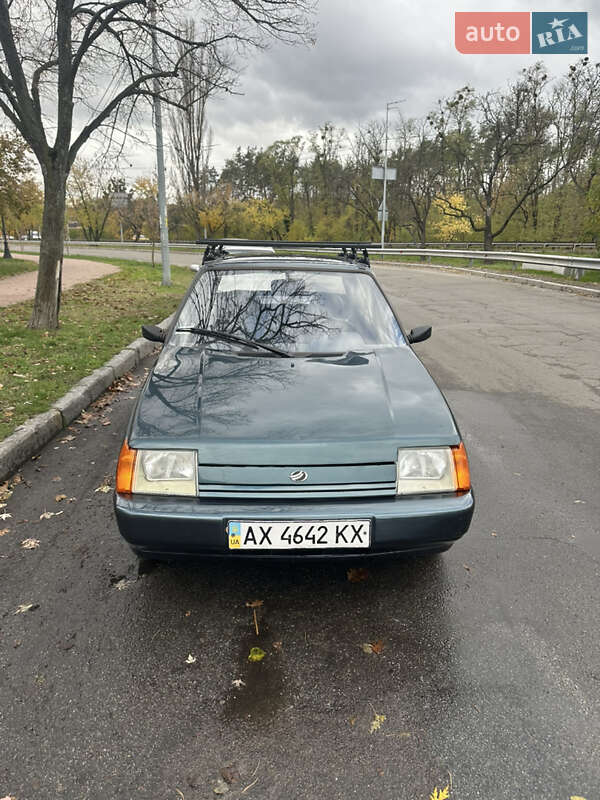 Лифтбек ЗАЗ 1103 Славута 2004 в Киеве фото 3 Лифтбек ЗАЗ 1103 Славута 2004 в Киеве