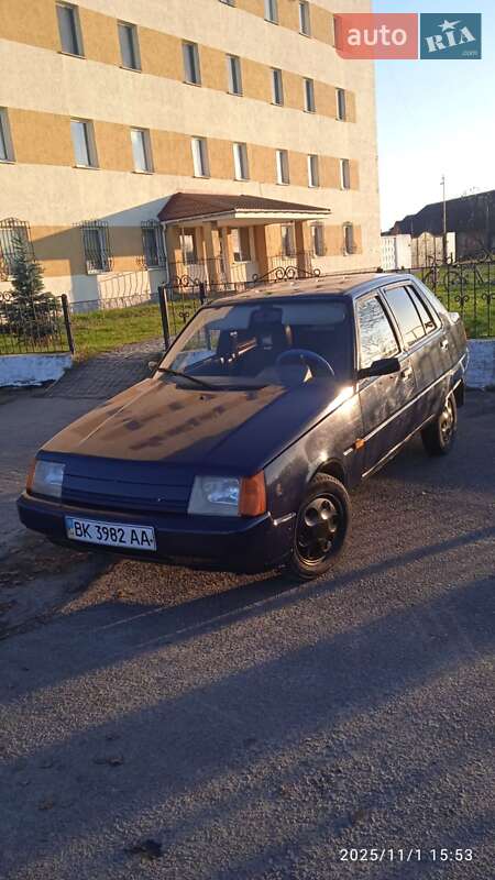 Лифтбек ЗАЗ 1103 Славута 2005 в Костополе фото Лифтбек ЗАЗ 1103 Славута 2005 в Костополе