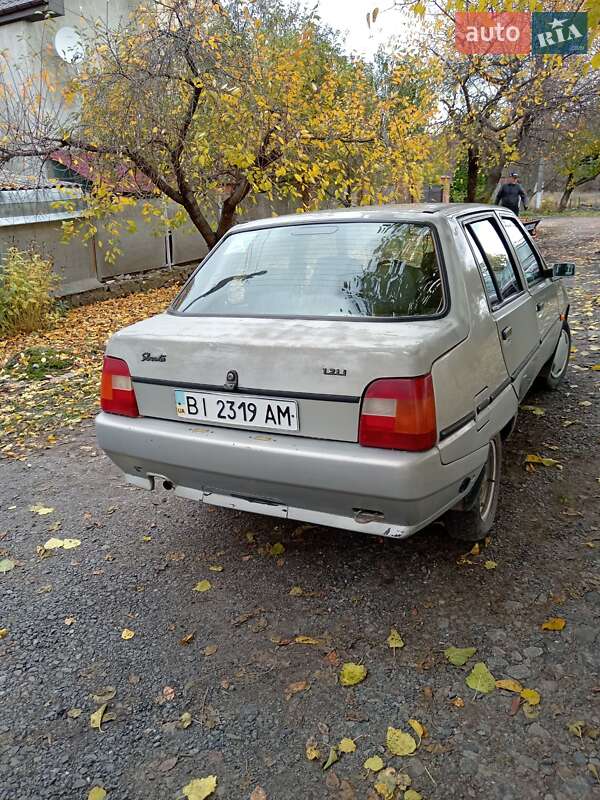 Лифтбек ЗАЗ 1103 Славута 2007 в Лубнах фото 6 Лифтбек ЗАЗ 1103 Славута 2007 в Лубнах