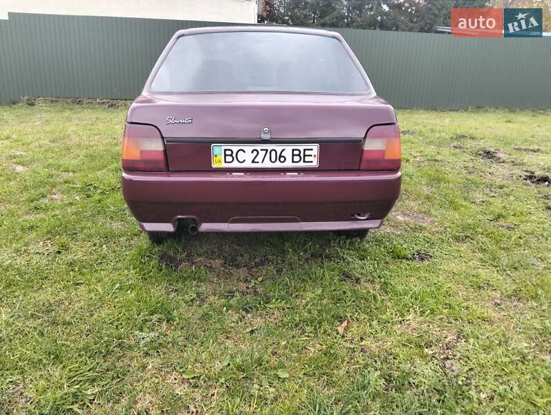 Лифтбек ЗАЗ 1103 Славута 2004 в Яворове