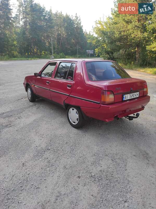 Лифтбек ЗАЗ 1103 Славута 2004 в Тараще