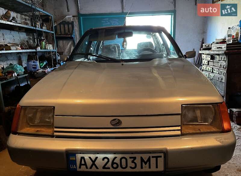 Лифтбек ЗАЗ 1103 Славута 2004 в Козиевке фото 6 Лифтбек ЗАЗ 1103 Славута 2004 в Козиевке