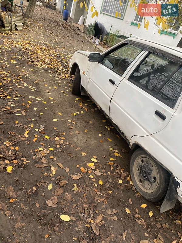 Лифтбек ЗАЗ 1103 Славута 2004 в Черкассах фото 5 Лифтбек ЗАЗ 1103 Славута 2004 в Черкассах