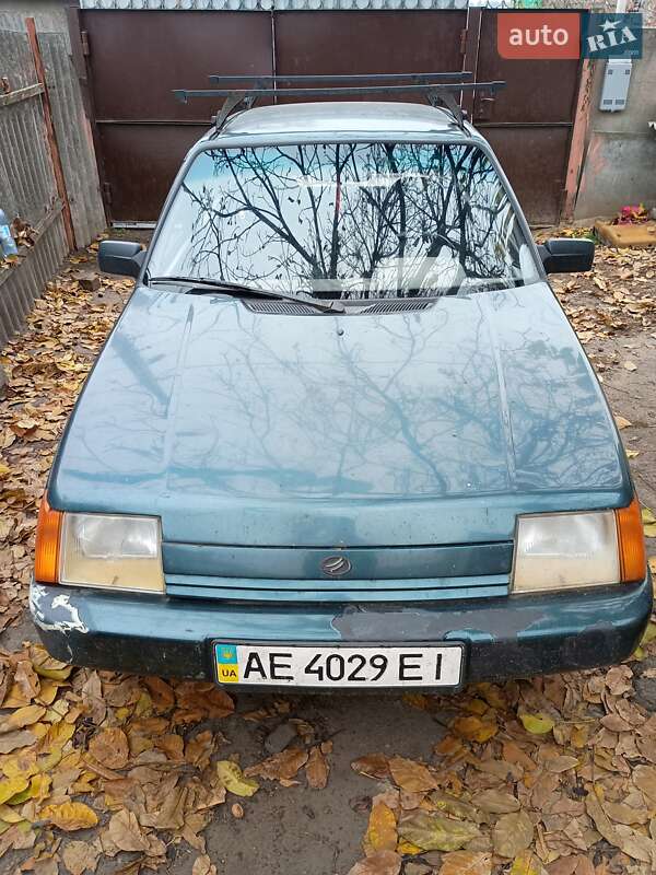 Ліфтбек ЗАЗ 1103 Славута 2004 в Павлограді фото Ліфтбек ЗАЗ 1103 Славута 2004 в Павлограді