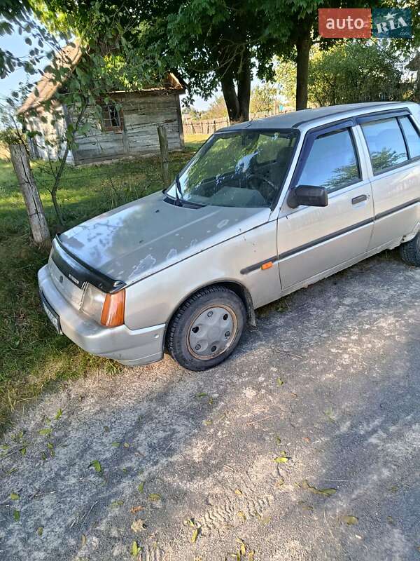 Лифтбек ЗАЗ 1103 Славута 2006 в Житомире