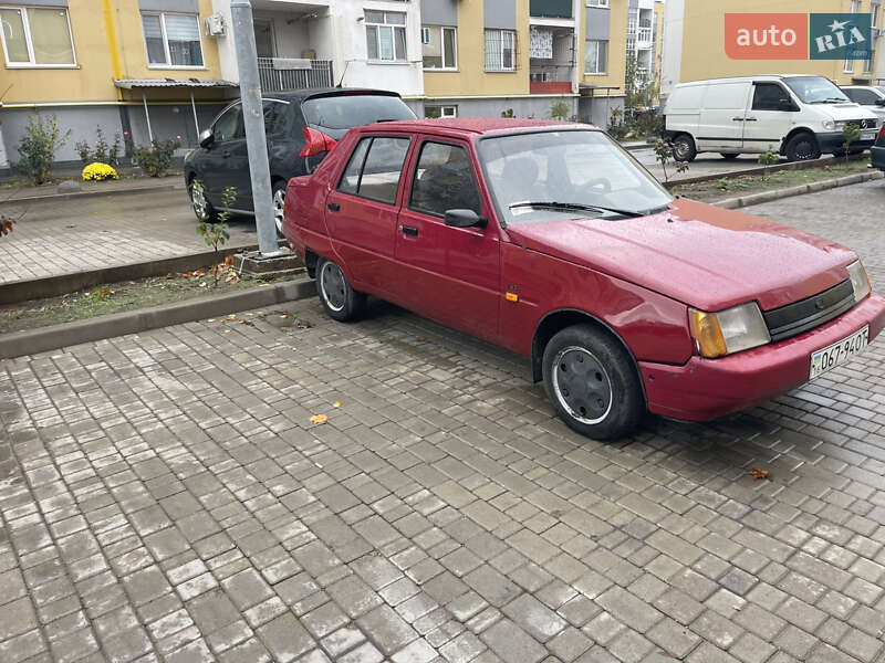 Лифтбек ЗАЗ 1103 Славута 2003 в Одессе