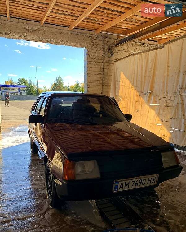 Лифтбек ЗАЗ 1103 Славута 2004 в Житомире фото 7 Лифтбек ЗАЗ 1103 Славута 2004 в Житомире