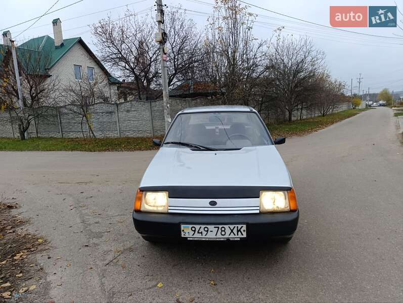 Лифтбек ЗАЗ 1103 Славута 2003 в Харькове фото 8 Лифтбек ЗАЗ 1103 Славута 2003 в Харькове