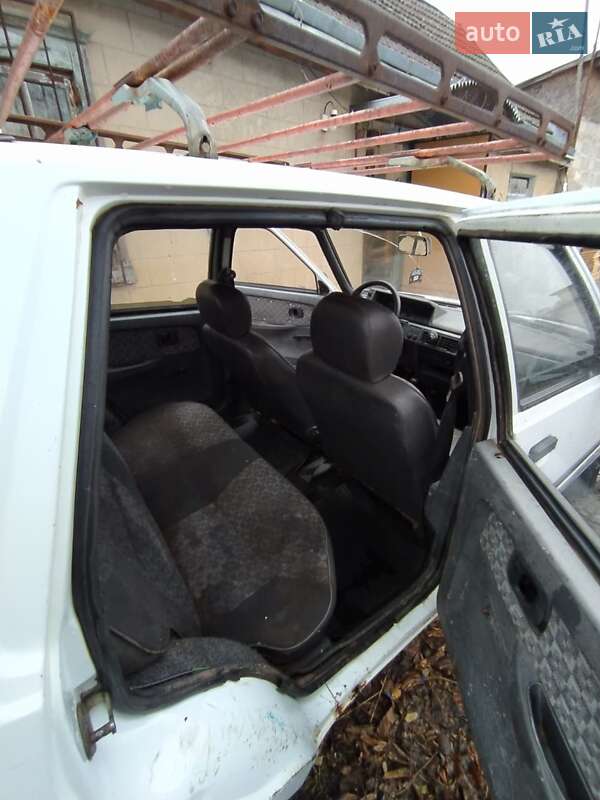 Лифтбек ЗАЗ 1103 Славута 2002 в Варваровке фото 5 Лифтбек ЗАЗ 1103 Славута 2002 в Варваровке