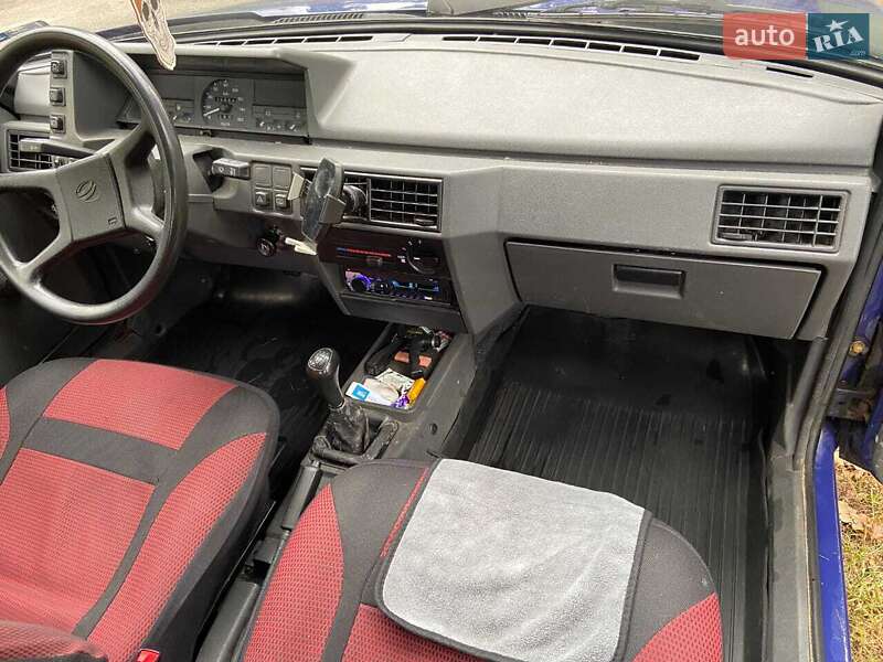 Ліфтбек ЗАЗ 1103 Славута 2002 в Києві фото 6 Ліфтбек ЗАЗ 1103 Славута 2002 в Києві