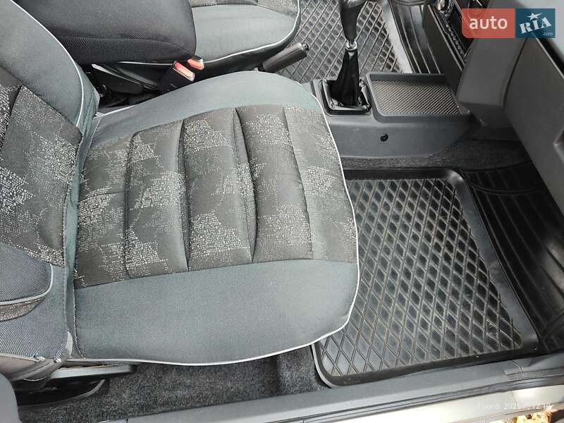 Ліфтбек ЗАЗ 1103 Славута 2006 в Запоріжжі