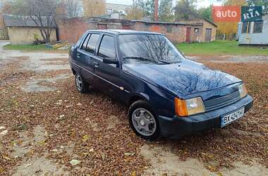 Лифтбек ЗАЗ 1103 Славута 2005 в Славуте