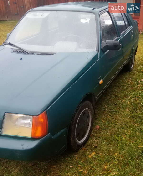 Лифтбек ЗАЗ 1103 Славута 2004 в Яблунице