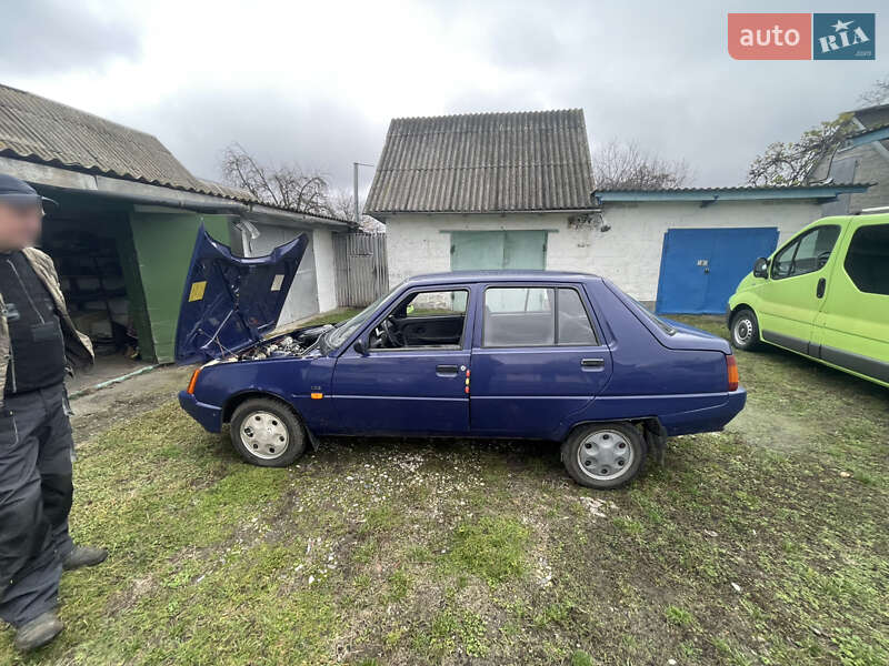 Лифтбек ЗАЗ 1103 Славута 2003 в Золотоноше фото 12 Лифтбек ЗАЗ 1103 Славута 2003 в Золотоноше