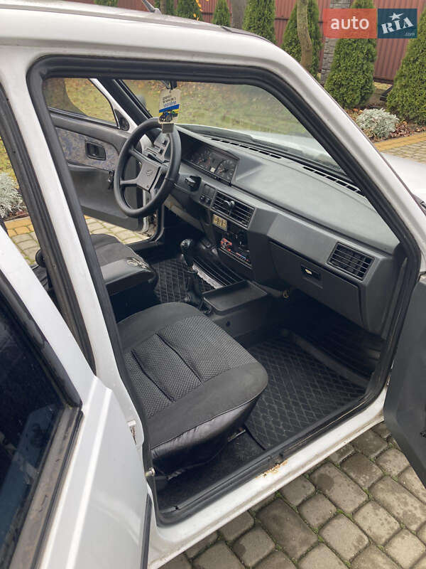 Лифтбек ЗАЗ 1103 Славута 2008 в Львове фото 3 Лифтбек ЗАЗ 1103 Славута 2008 в Львове