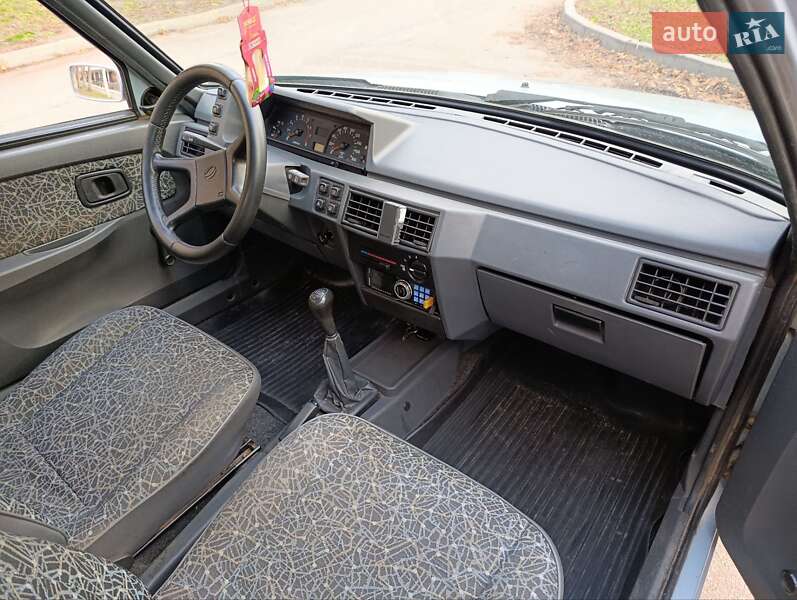 Лифтбек ЗАЗ 1103 Славута 2004 в Харькове фото 10 Лифтбек ЗАЗ 1103 Славута 2004 в Харькове