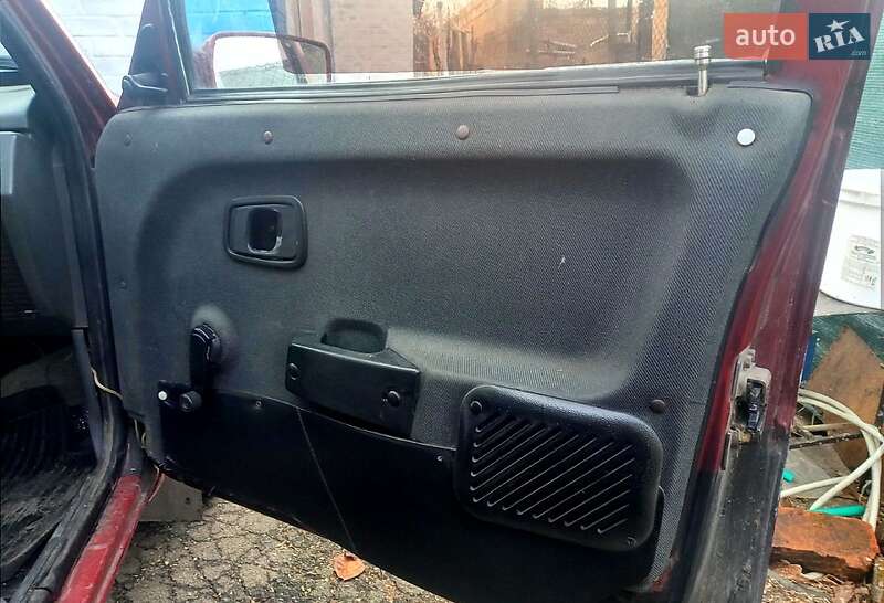 Лифтбек ЗАЗ 1103 Славута 1999 в Ватутино фото 4 Лифтбек ЗАЗ 1103 Славута 1999 в Ватутино