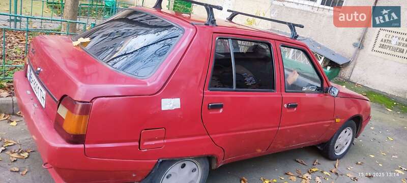 Лифтбек ЗАЗ 1103 Славута 2003 в Одессе фото 3 Лифтбек ЗАЗ 1103 Славута 2003 в Одессе