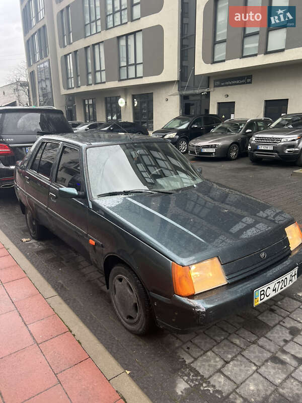 Лифтбек ЗАЗ 1103 Славута 2005 в Львове