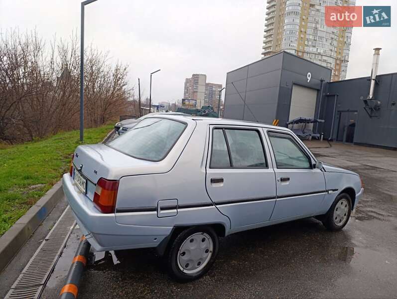 Ліфтбек ЗАЗ 1103 Славута 2004 в Харкові фото 2 Ліфтбек ЗАЗ 1103 Славута 2004 в Харкові