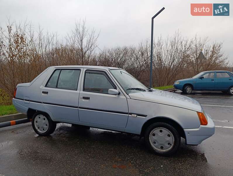 Ліфтбек ЗАЗ 1103 Славута 2004 в Харкові фото 18 Ліфтбек ЗАЗ 1103 Славута 2004 в Харкові