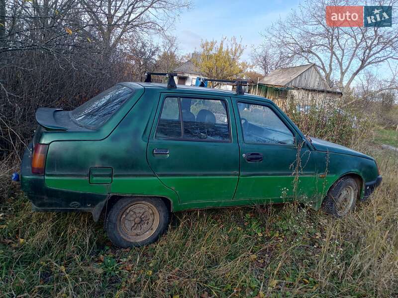 Лифтбек ЗАЗ 1103 Славута 2003 в Богуславе фото 2 Лифтбек ЗАЗ 1103 Славута 2003 в Богуславе