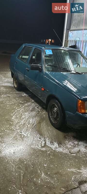 Лифтбек ЗАЗ 1103 Славута 2005 в Ружине