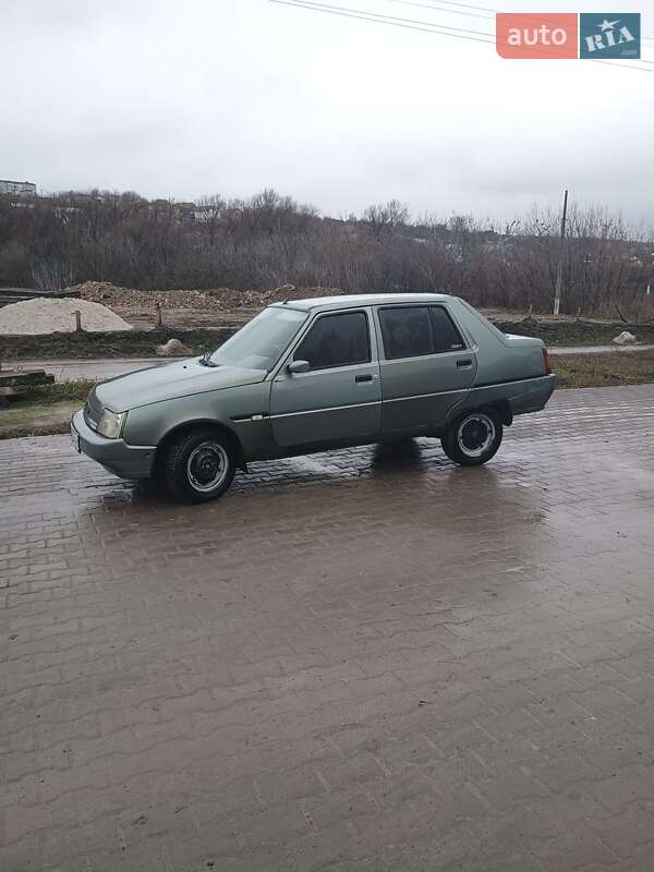 Лифтбек ЗАЗ 1103 Славута 2007 в Городке