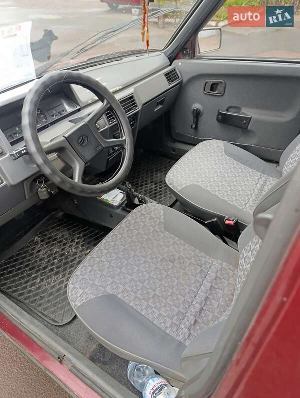 Лифтбек ЗАЗ 1103 Славута 2001 в Чернигове фото 4 Лифтбек ЗАЗ 1103 Славута 2001 в Чернигове