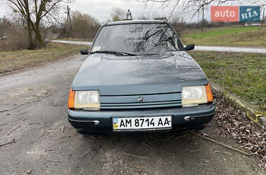 Лифтбек ЗАЗ 1103 Славута 2005 в Радомышле