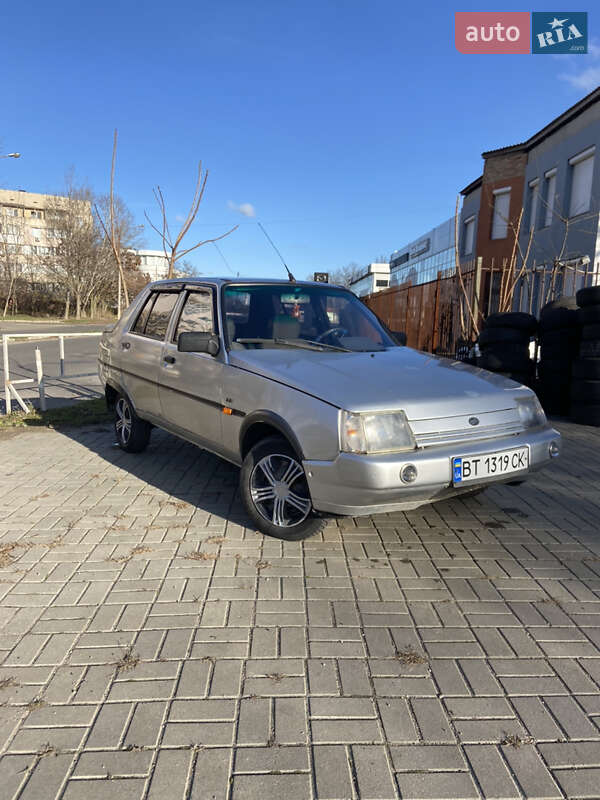 Ліфтбек ЗАЗ 1103 Славута 2003 в Херсоні фото 7 Ліфтбек ЗАЗ 1103 Славута 2003 в Херсоні