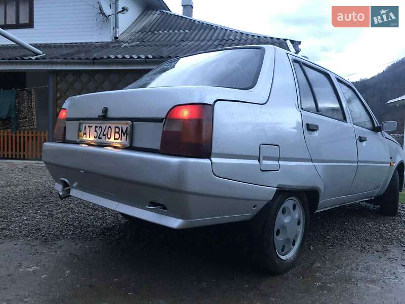 Ліфтбек ЗАЗ 1103 Славута 2004 в Косові