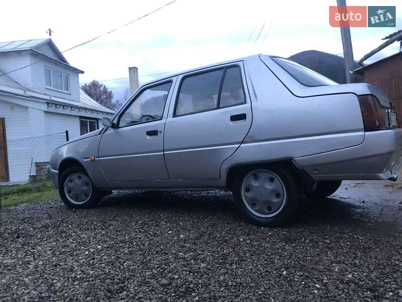 Ліфтбек ЗАЗ 1103 Славута 2004 в Косові