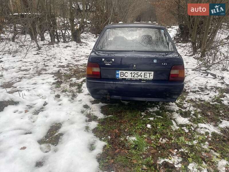 Лифтбек ЗАЗ 1103 Славута 2005 в Львове