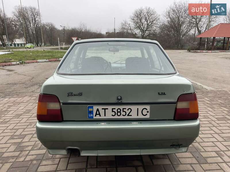 Лифтбек ЗАЗ 1103 Славута 2006 в Умани