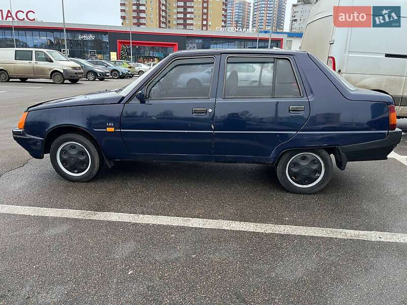 Ліфтбек ЗАЗ 1103 Славута 2004 в Харкові