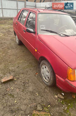 Лифтбек ЗАЗ 1103 Славута 2004 в Немирове
